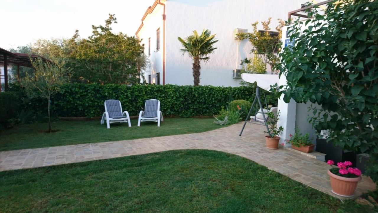 Apartment Devcic Porec Bagian luar foto