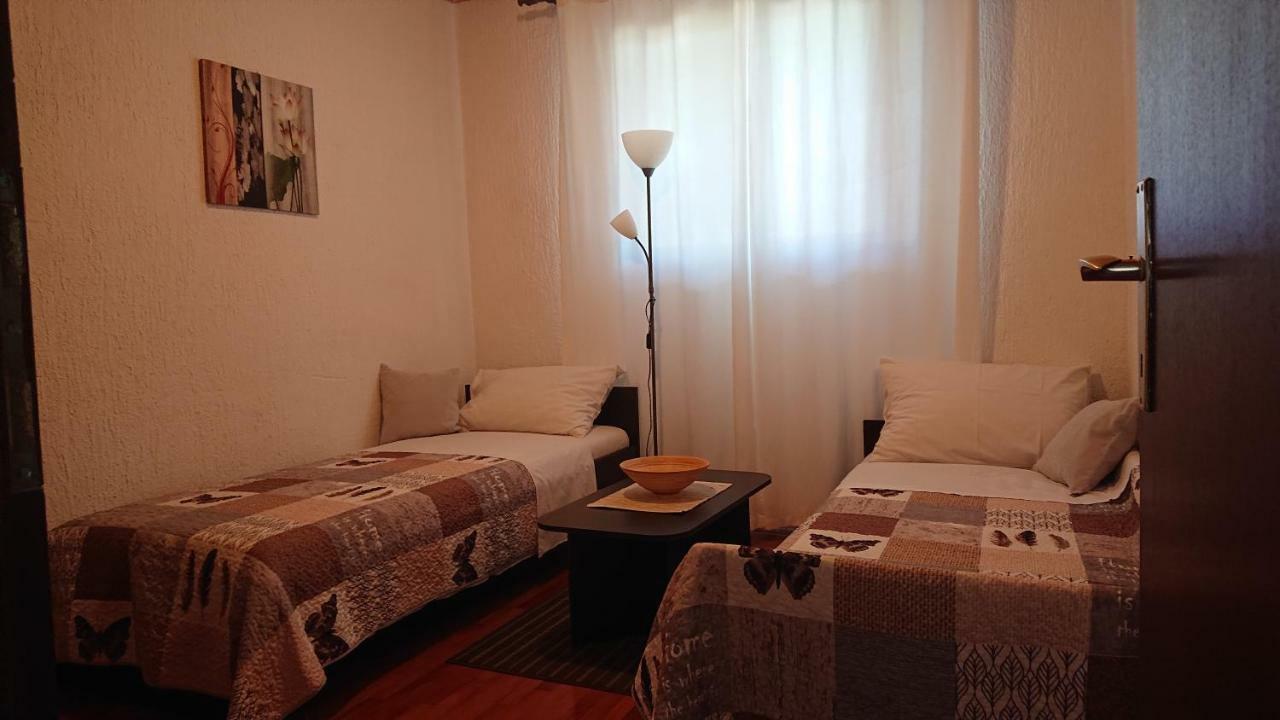 Apartment Devcic Porec Bagian luar foto